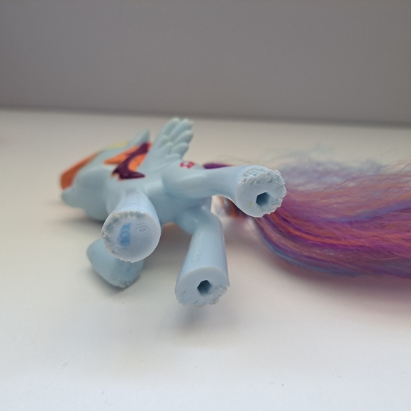My little pony | McDonald's rainbow dash & rarity *damaged* - Picture 6 of 9